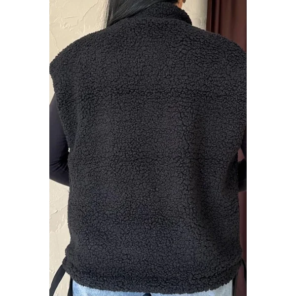 Siyah Cepli Kısa Yelek