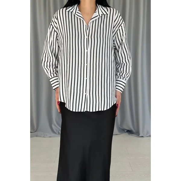 Siyah Çizgili Gömlek