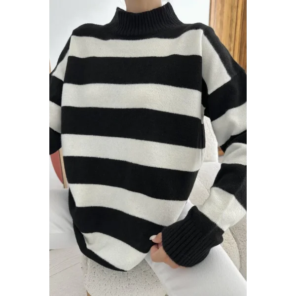 Siyah Çizgili Triko Kazak