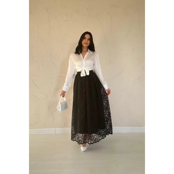 Siyah Dantelli Uzun Etek