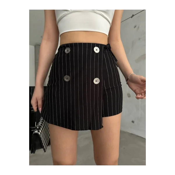 Siyah Düğme Detaylı İtalyan Çizgili Şort Etek