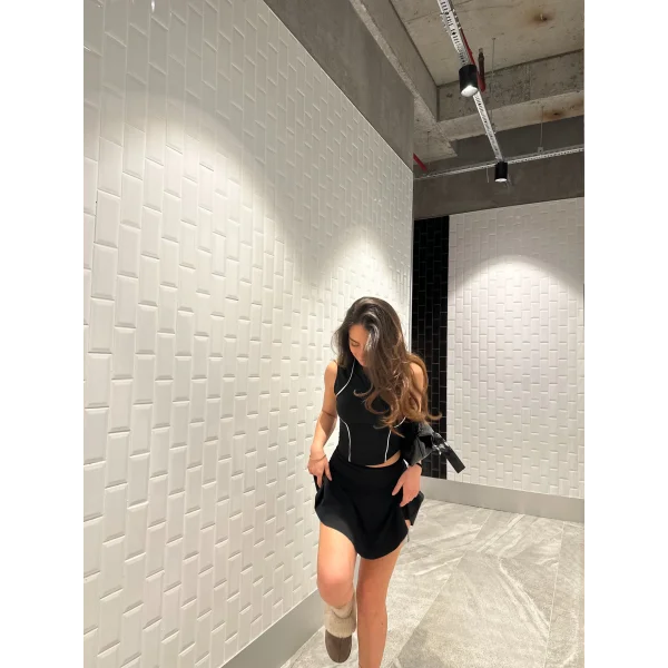 Siyah Fermuarlı Bilyeli Bluz