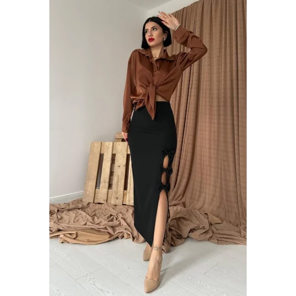 Siyah Fiyonk Detaylı Etek