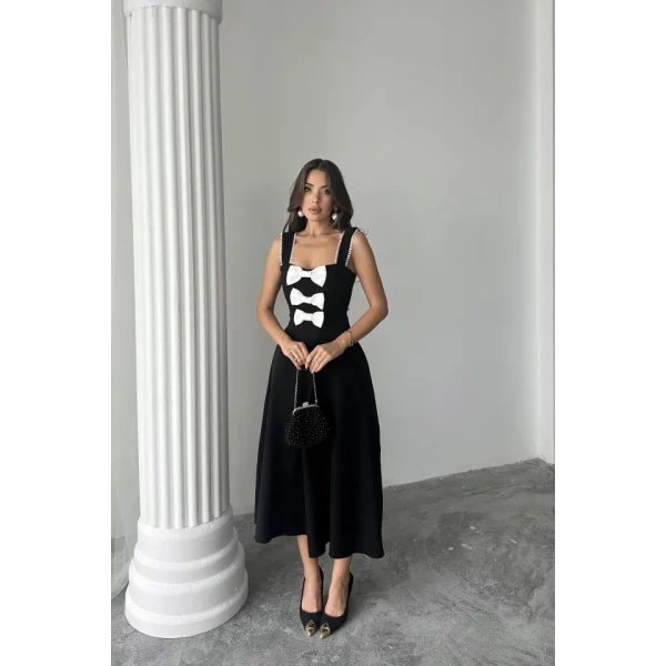 Siyah Fiyonk Garnili Dantelli Elbise