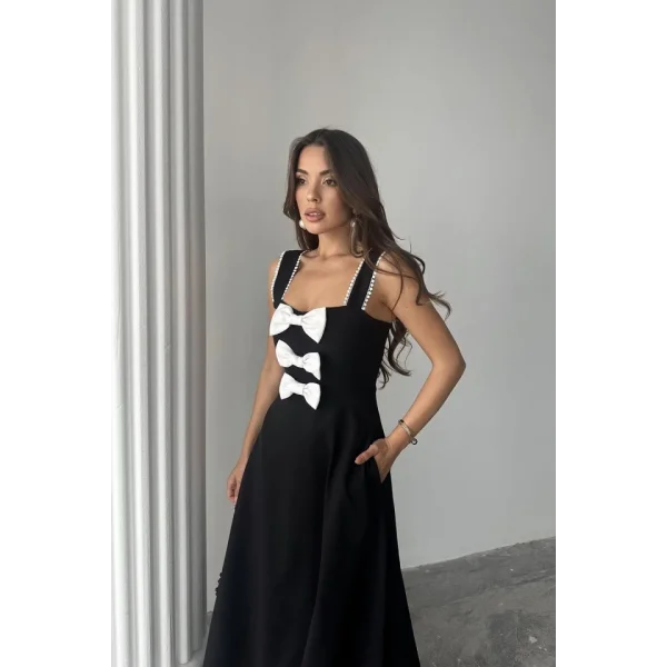 Siyah Fiyonk Garnili Dantelli Elbise