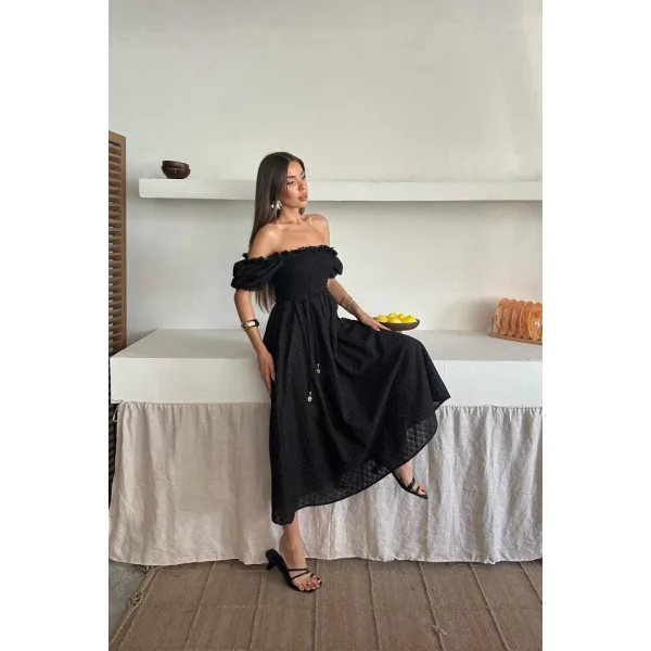 Siyah Gipeli Brode Elbise