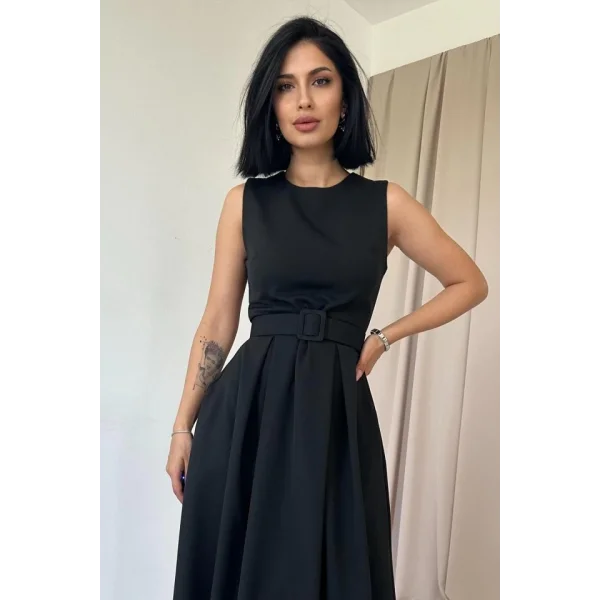 Siyah Halter Yaka Kloş Elbise