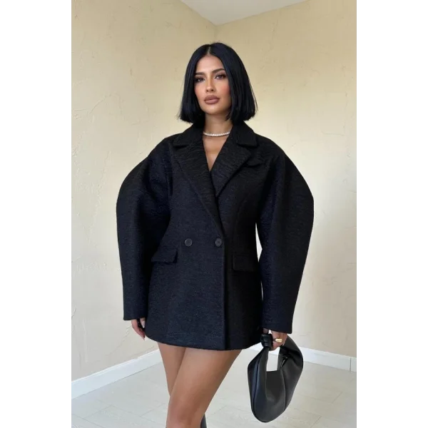 Siyah İki Düğmeli Manto