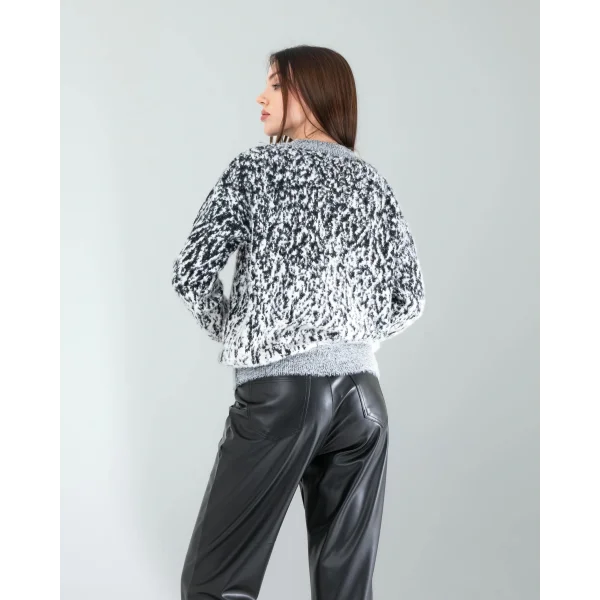 Siyah Kar Tanesi Triko Hırka