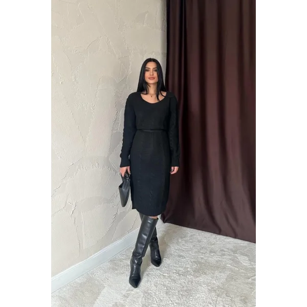 Siyah Kemerli Triko Elbise