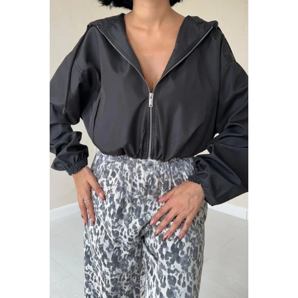 Siyah Kısa Fermuarlı Bomber Ceket