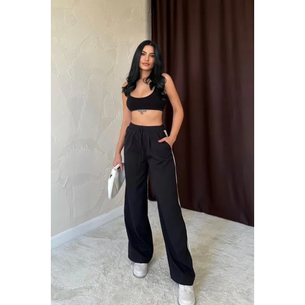 Siyah Yanları Şeritli Pantolon