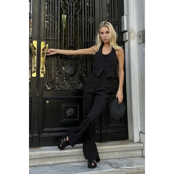 Siyah Yelekli Ceket Ve Pantolon Takım