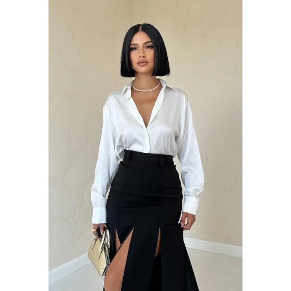 Siyah Yırtmaçlı Parçalı Etek