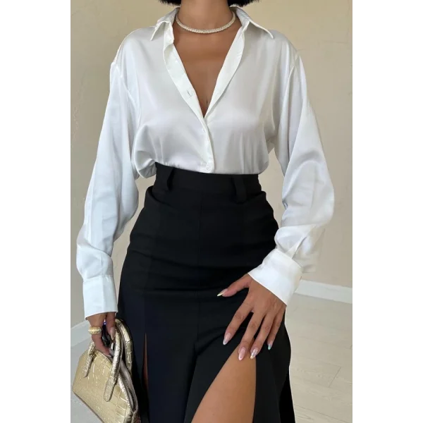 Siyah Yırtmaçlı Parçalı Etek