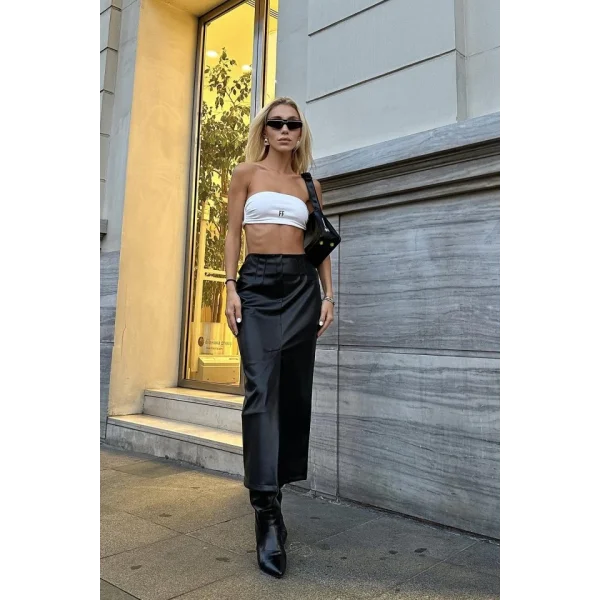 Siyah Yırtmaçlı Süs Patlı Etek