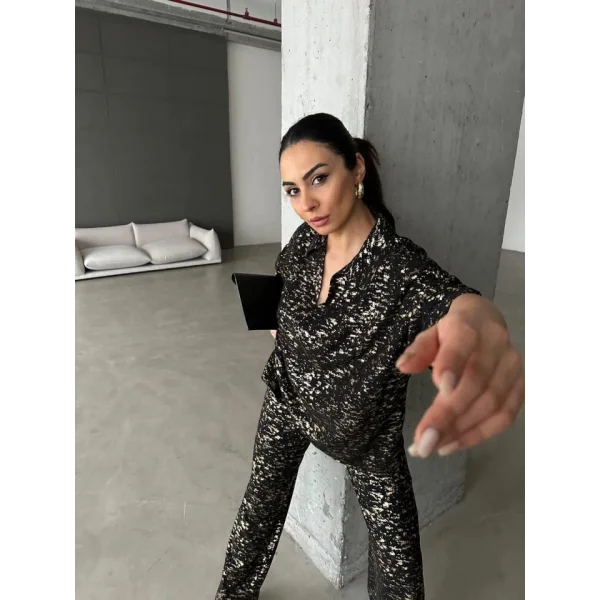 SİYAH ZEMİN VARAKLI BLUZ PANTOLON TAKIM - Gold