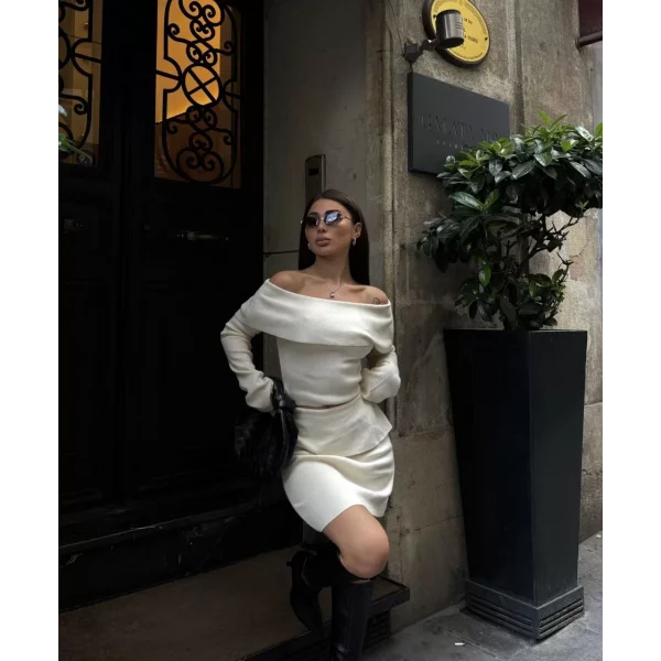 Straplez , Madonna , Carmen Yaka Croplu Mini Etekli ikili Takım Triko - Beyaz