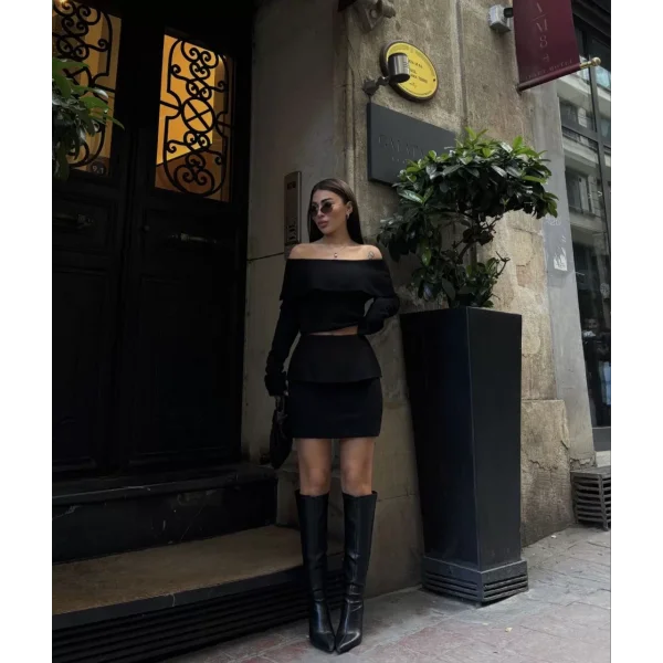 Straplez , Madonna , Carmen Yaka Croplu Mini Etekli ikili Takım Triko - Siyah