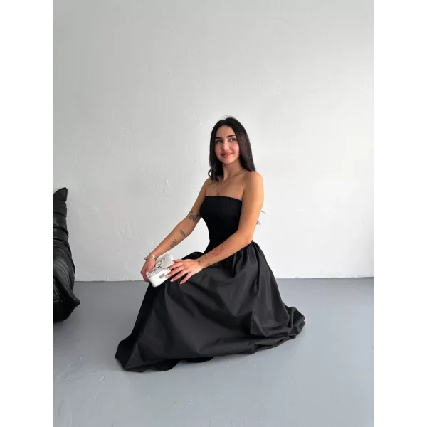 Straplez Pileli Elbise - Siyah