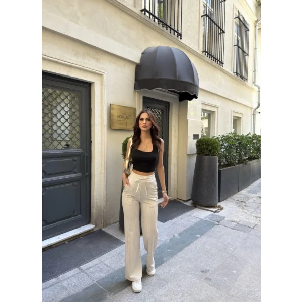 Su Yolu Çizgili Kolay Kombinle Ne Bilir Cepli Pantolon - Bej