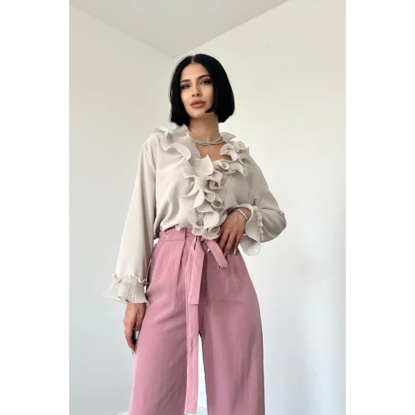 Taş Yakası Volanlı Gömlek