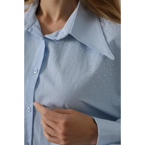 Taşlı Sivri Yaka Gömlek - Bebe Mavisi