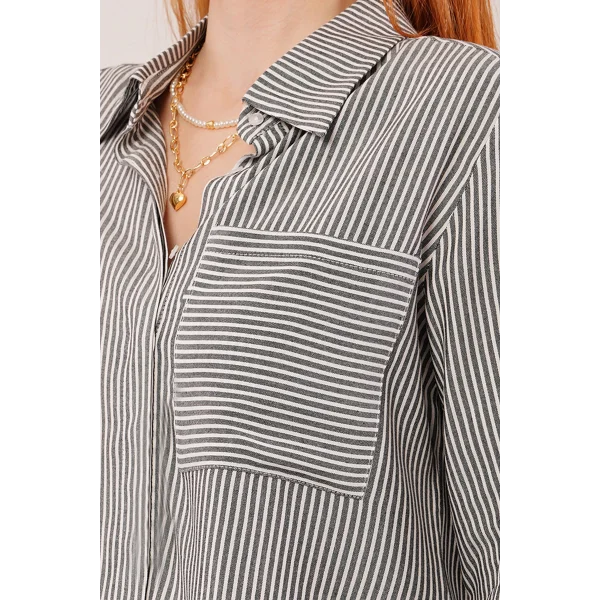 Tek Cep Çizgili iyah Kısa Gömlek