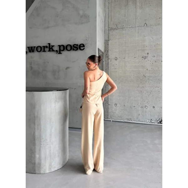 TEK KO YEEK  PANTOON TAKI ATA  Bej