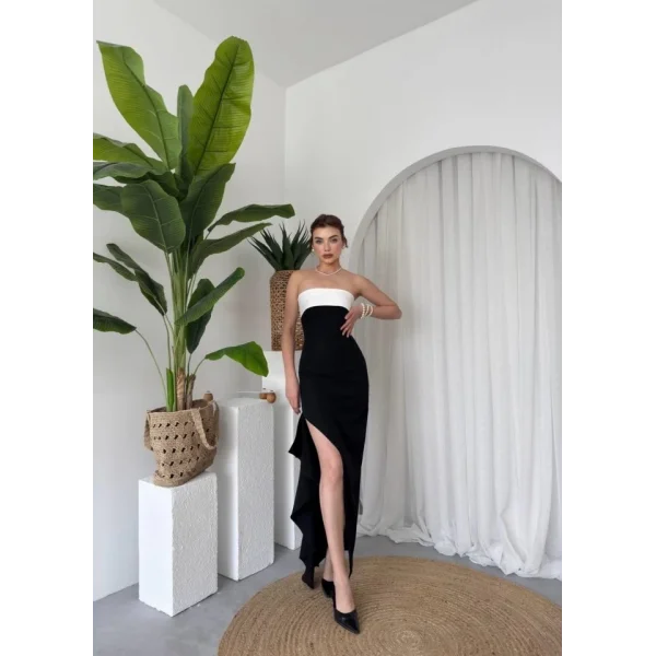 Terk Yırtmaç Detaylı Elbise