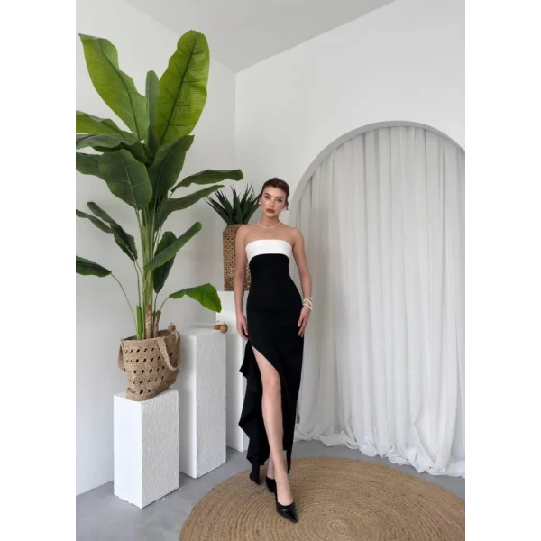 Terk Yırtmaç Detaylı Elbise