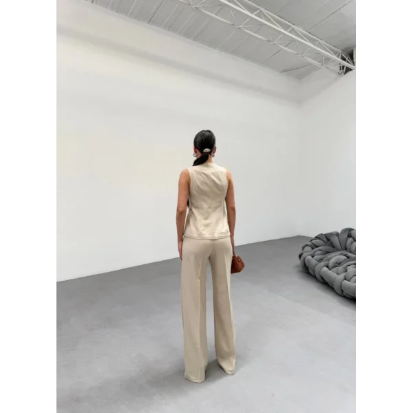 Ti̇na Asi̇metri̇k Yelek Pantolon İki̇li̇ Takim