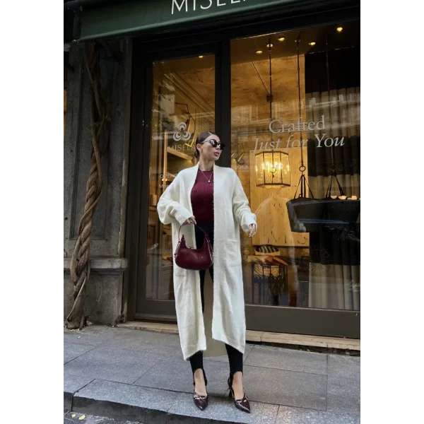 Triko Cepli Uzun Hırka- Beyaz