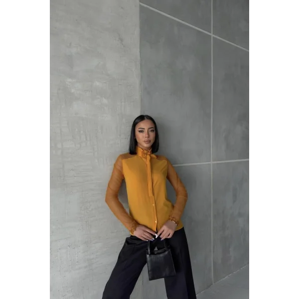 Tül Detay Yaka Bağlamali Gömlek