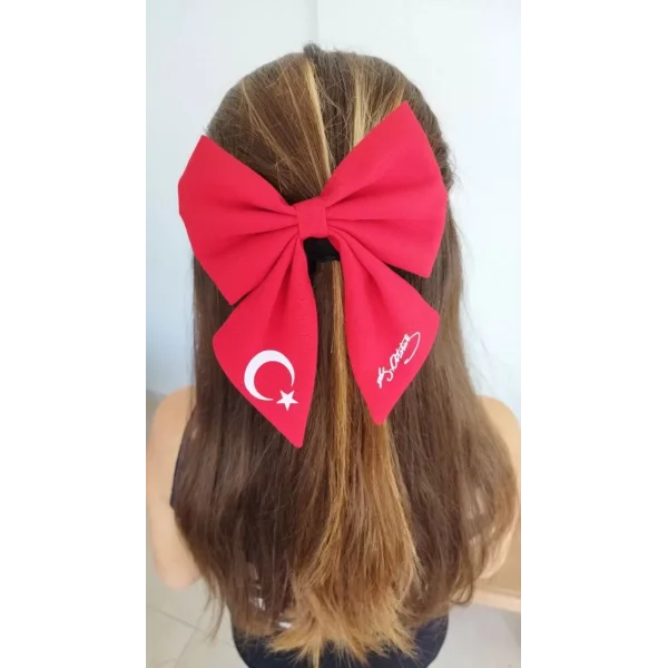 TÜRK Bayrağı ve Atatürk imza Motifli Fiyonk Toka - Kırmızı
