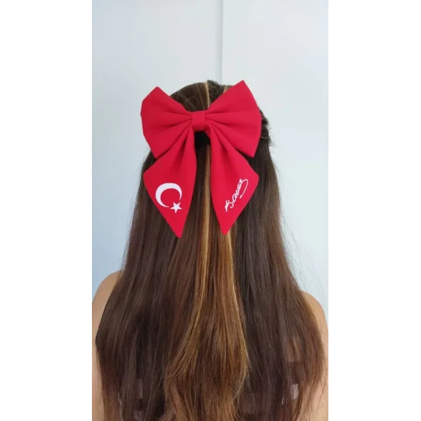 TÜRK Bayrağı ve Atatürk imza Motifli Fiyonk Toka - Kırmızı