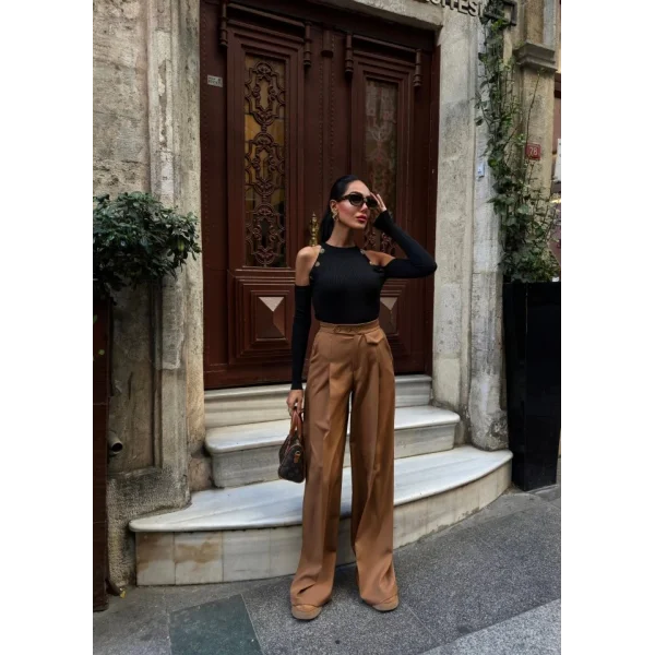 Üç Düğme Detayli Palazzo Pantolon