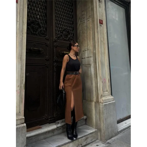 ÜET KAE ETEK YIRTAÇ DETAYI  Kahverengi