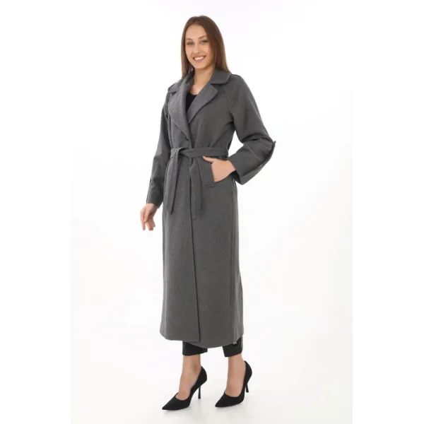 Uzun Kaşe Kaban – Yünlü Dokuma Kaşmir Kumaş, Kruvaze Yaka, Kuşaklı Astarlı Tesettür Uyumlu Şık Kışlık Siyah Model - Füme