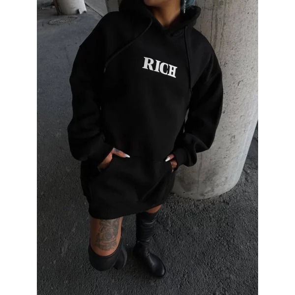 Uzun Kol Kapüşonlu Göğüs Baskılı SweatShirt - Siyah