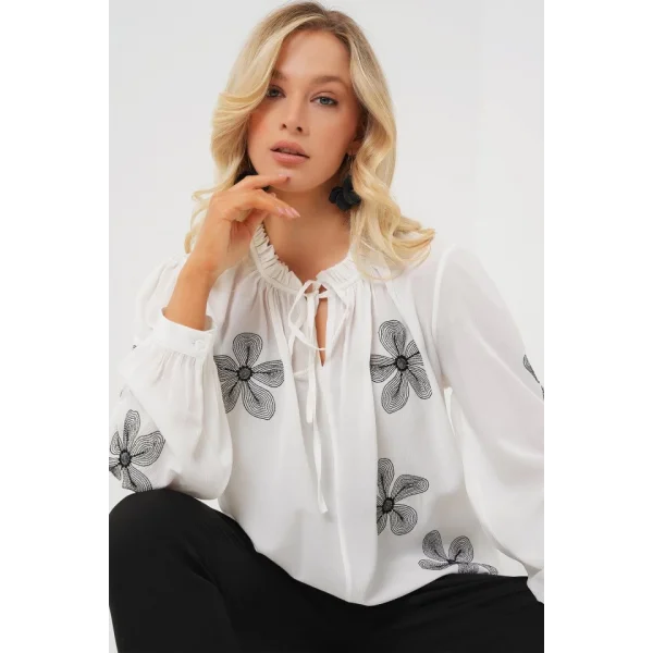 Uzun Kol Nakışlı Örme Bluz 951 - Beyaz