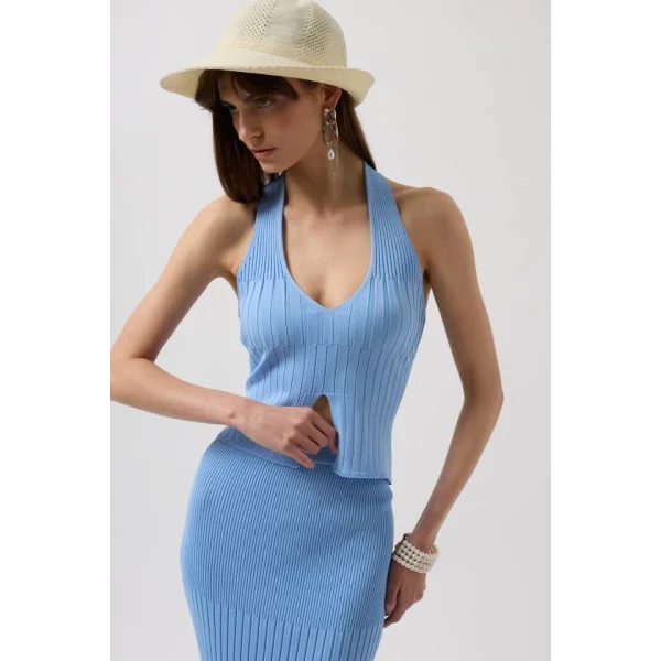 V Detay Dokulu Crop Bluz