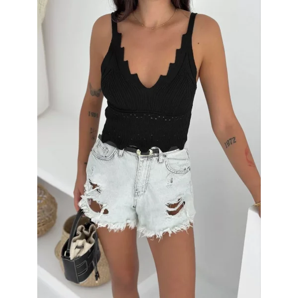 V Yaka Askılı Arkası Açık Triko Crop - Siyah