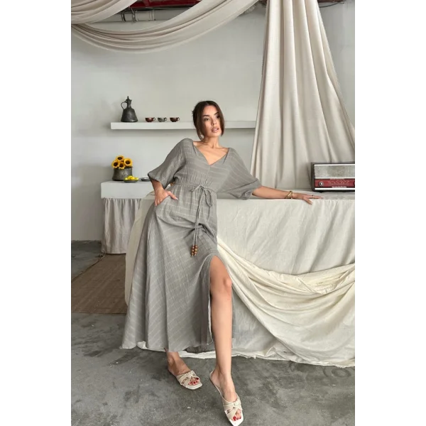 V YAKA BEL BONCUK BAĞLAMALI MÜSLİN ELBİSE YIRTMAÇ DETAYLI - Gri