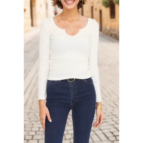 V Yaka Dekolteli Body Ekru