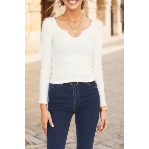 V Yaka Dekolteli Body Ekru