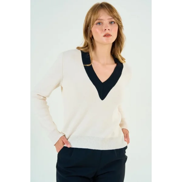 V Yaka Triko Kazak - Krem-Siyah