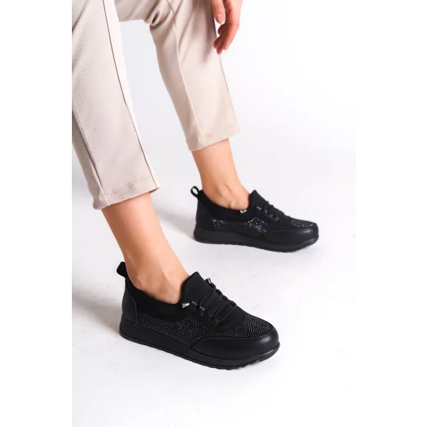 VIOLET Bağcıklı Lastikli Ortopedik Rahat Taban Taş Detaylı Klasik Kadın Babet Anne Ayakkabısı  CST - Siyah