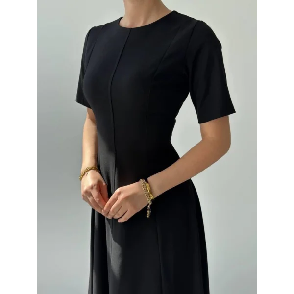 Wera Pliseli idi Elbise