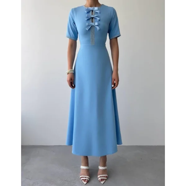 Wera Taşlı Fiyonk Detaylı Elbise